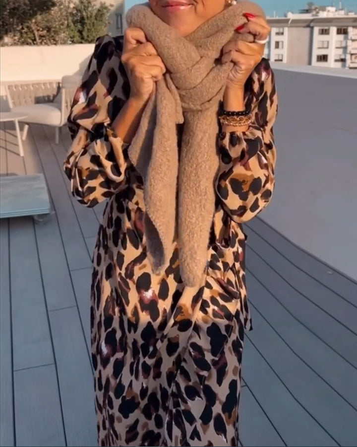 Artemis™ – Chic Leopard Print Dress