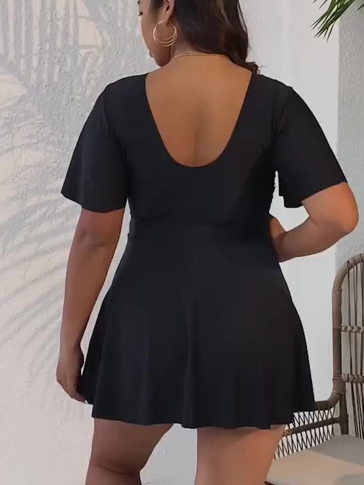 Hedmona | Figurformender Tankini in Schwarz | Letzter Tag 80 % Rabatt!